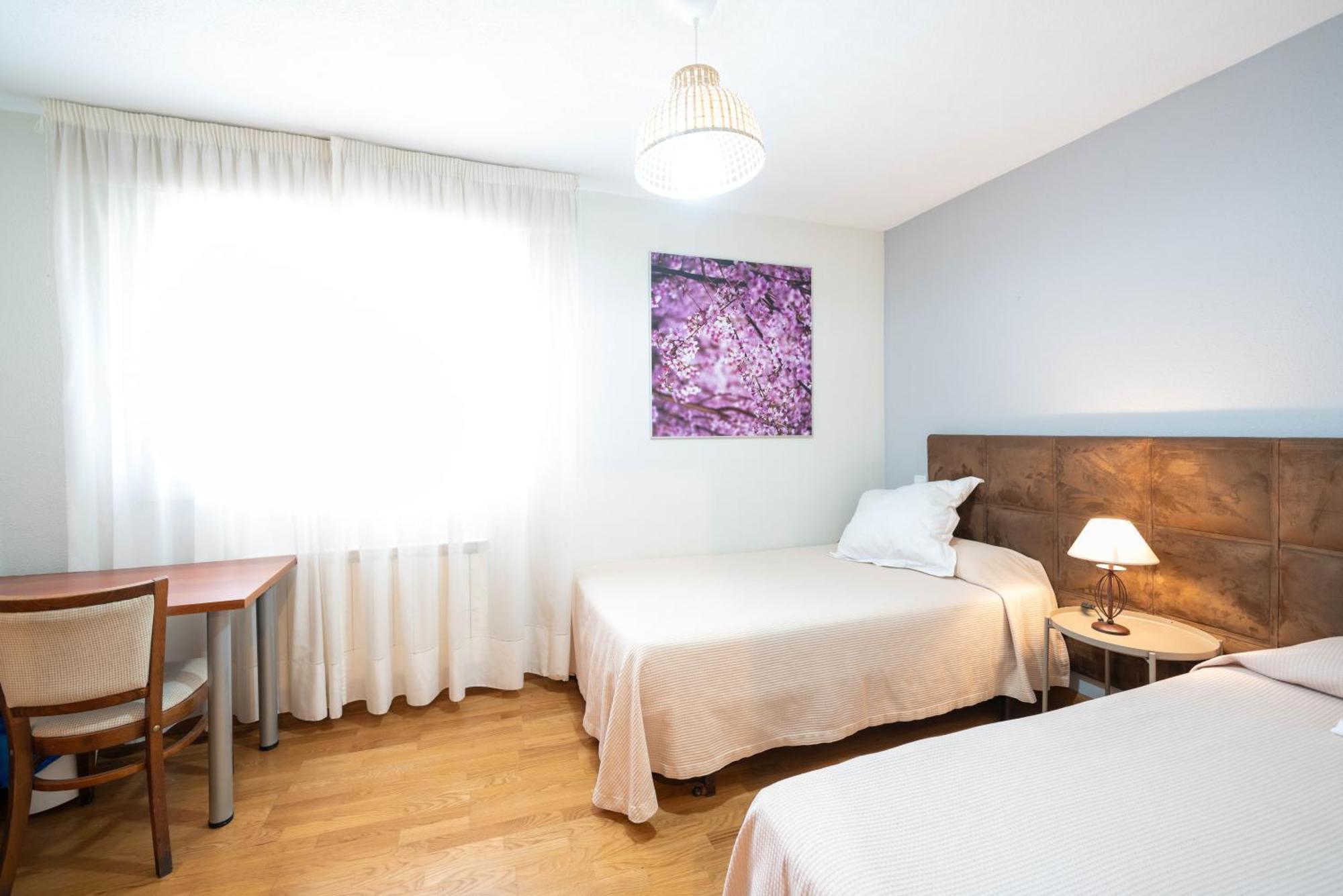 Apartamentos Go- Chalet Calera, Parking Gratuito Арройо-де-ла-Энкомьенда Экстерьер фото